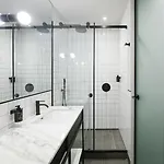 The Modernist Ξενοδοχείο 4*
