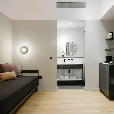 The Modernist 4*