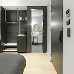 The Modernist 4*