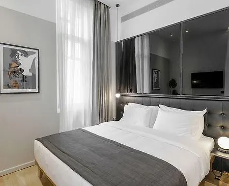 The Modernist 4*