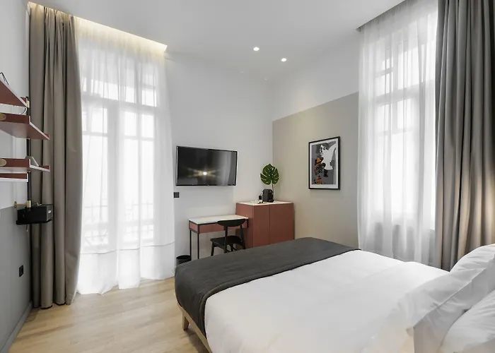 The Modernist 4*